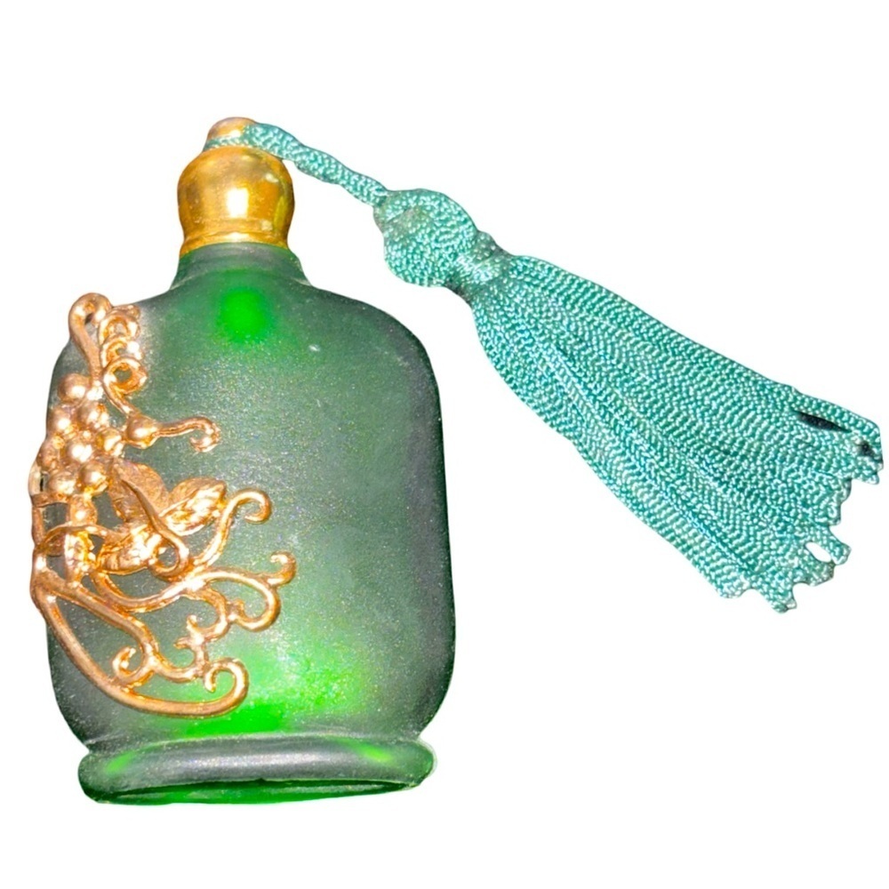 Vintage green glass tassel filgeree little perfume bottle